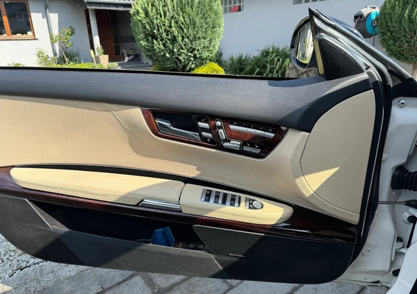 Mercedes-Benz CLS cena 91000 przebieg: 208435, rok produkcji 2007 z Kołobrzeg małe 562